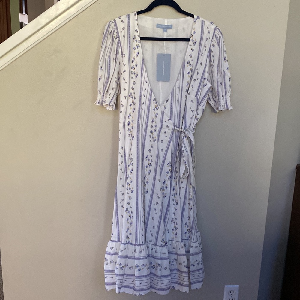 Antonio Melani
Cleo Linen Floral Stripe Wrap Midi Dress - Picture 4 of 13